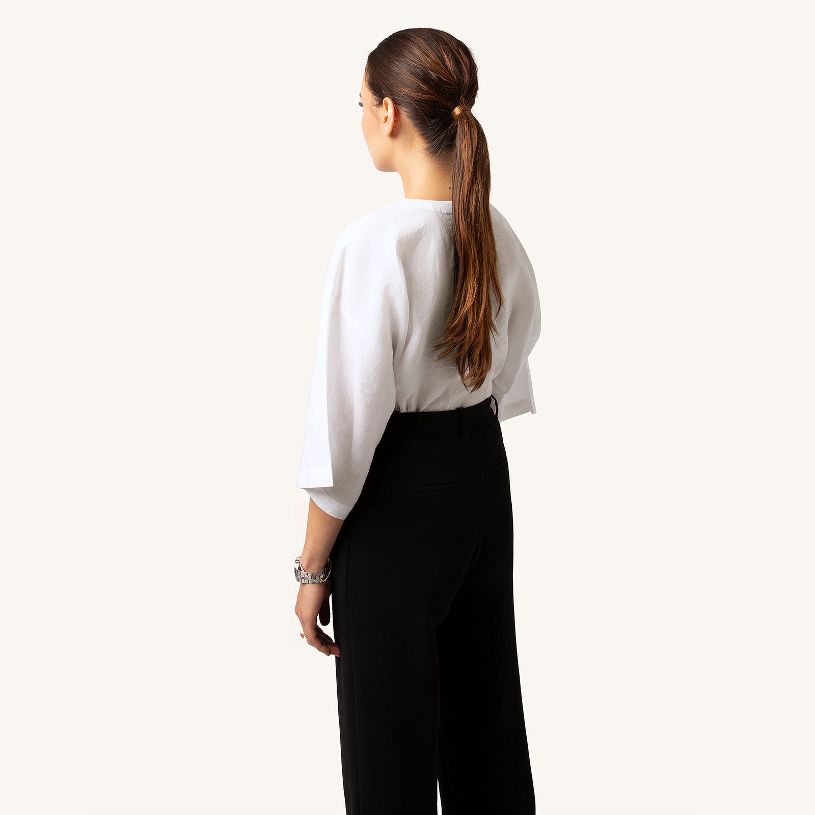 Woman's Milkstone Linen T-Shirt 34