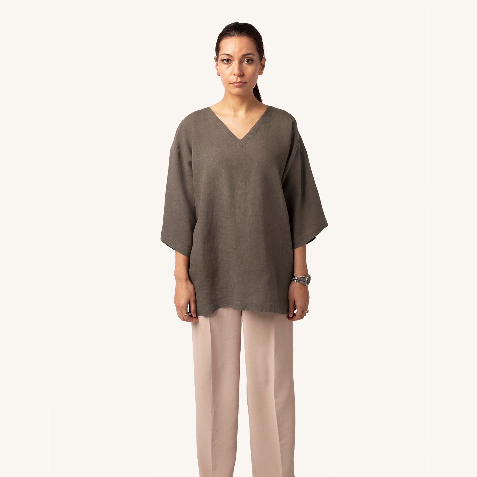 Woman's Ashfall Linen T-Shirt